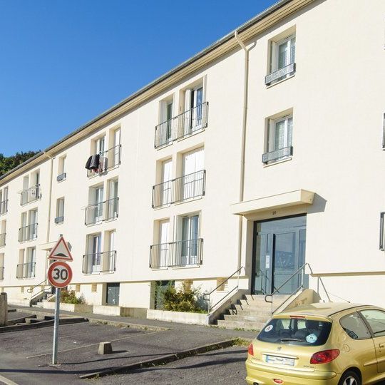 À NOUZONVILLE - Photo 1