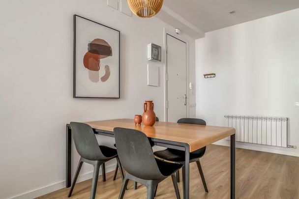 Carrer de Martínez de la Rosa, Barcelona, Catalonia 08012 - Photo 1