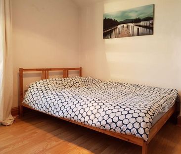 5 bedroom semi-detached house to rent - Photo 2