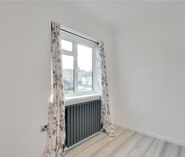 3 bedroom end of terrace house to rent - Photo 6