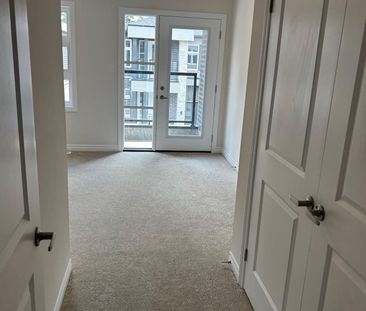 For Lease - 5672 Dorchester Road Unit# 35, Niagara Falls, Ontario - Photo 2