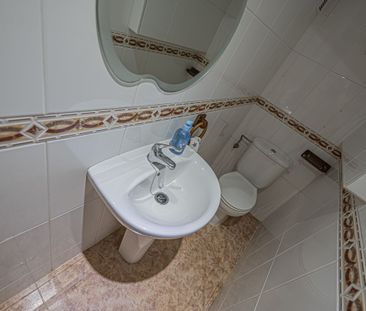 Townhouse · Estepona - Photo 4