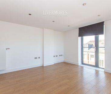 2 bedroom Apartment to let - Photo 6