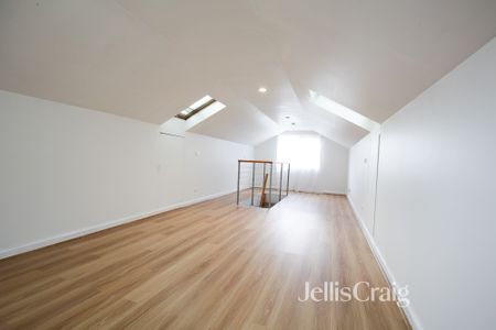 14 Railway Parade, Newport VIC 3015 - House For Rent | Domain - Photo 3