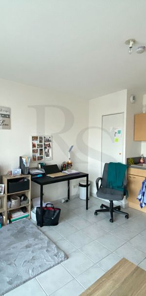 Location Appartement 1 pièce 25m² - Photo 1