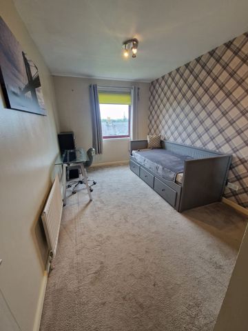 Cairnfield Circle, Aberdeen - Photo 2