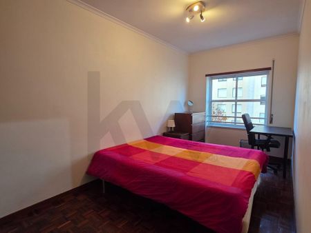 LISBOA, Lisbon - Photo 3