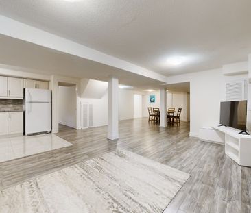 For Lease - 136 Cooperage Crescent, Richmond Hill, Ontario - Photo 1