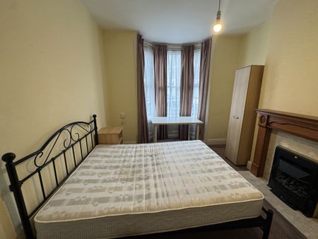 Milton Street, Lawrence Street - P1150 - Photo 3