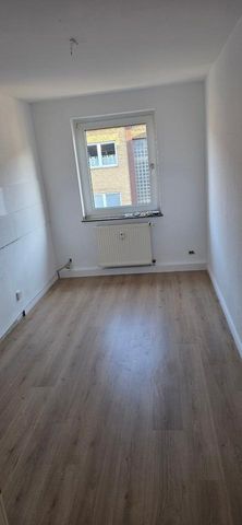 Frisch renovierte 2-Zimmer-Wohnung ab 1. April - Photo 4