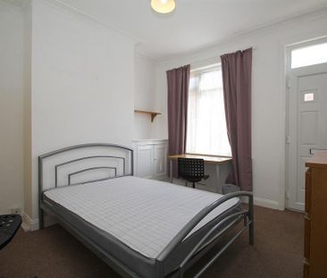 4 bedroom house share to rent - Photo 5