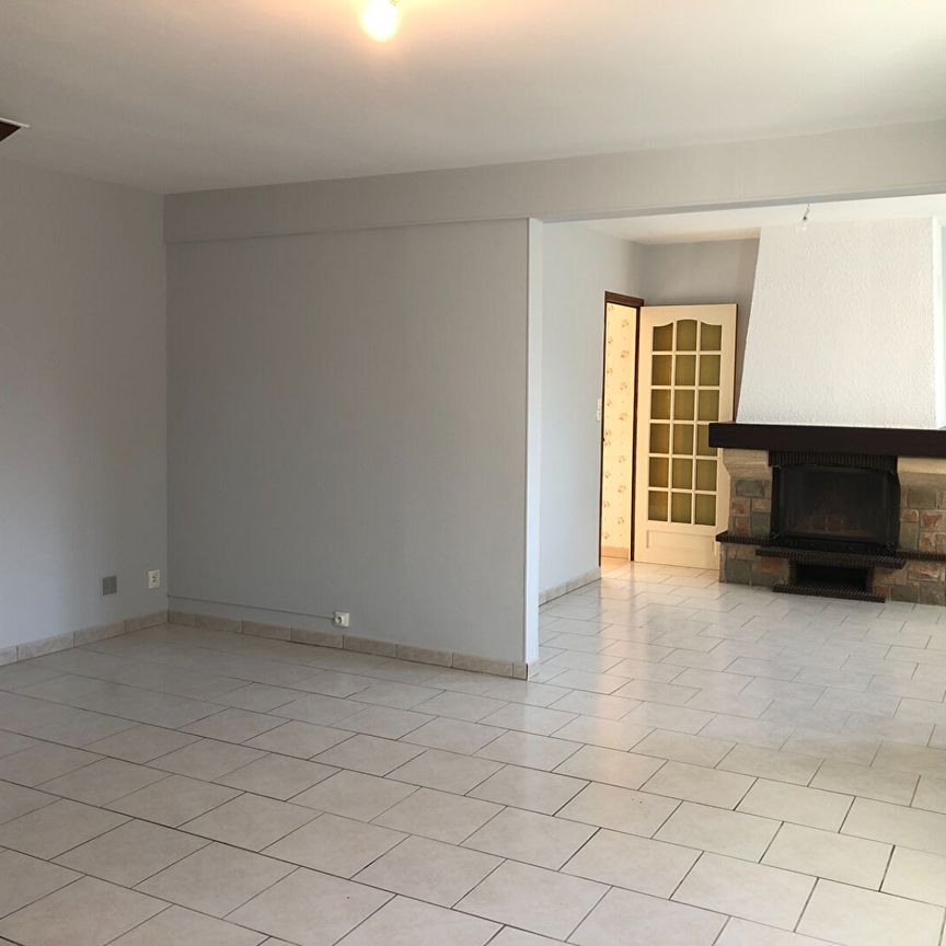 Location Maison 4 pièces 96m² - Photo 1