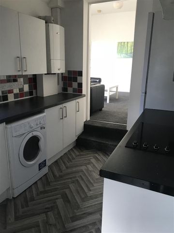 Newcastle upon Tyne - Photo 4