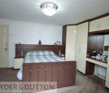 2 bedroom end of terrace house to rent - Photo 2