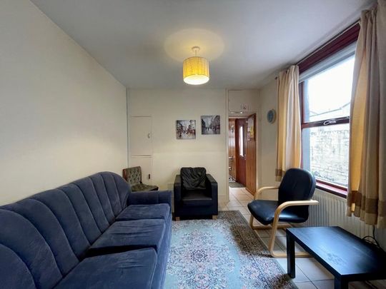 4 bedroom terraced house to rent - Photo 1