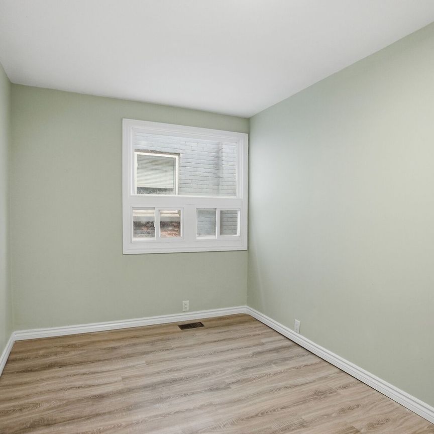 For Lease - 151 Waterloo Street, London East, Ontario - Photo 1