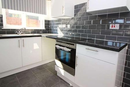 Two Mile Ash - Bed Maisonette, MK8 - Photo 2