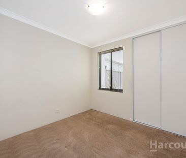 Comfortable Living in a Convenient Mandurah Location! - Photo 4