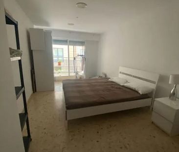 Carrer del Periodista José Ombuen, Valencia, Valencian Community 46010 - Photo 1