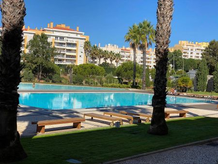 Praceta das Avencas 189, Parede, Portugal, Carcavelos e Parede, Lisbon 2775-345 - Photo 5