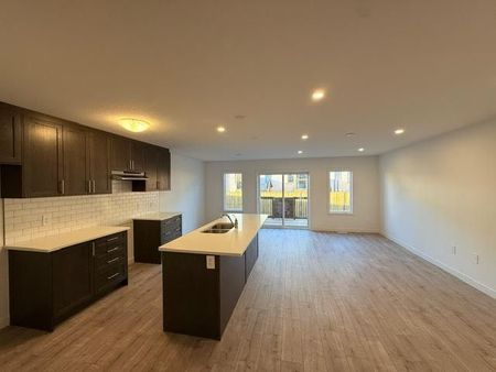 For Lease - 24 Oak Forest Common, Cambridge, Ontario - Photo 2