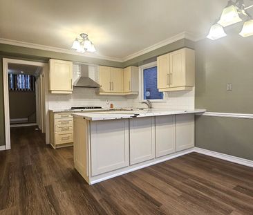 For Lease - 28 Mullen Drive, Ajax, Ontario - Photo 2