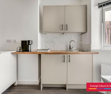 Studio to rent - Photo 1