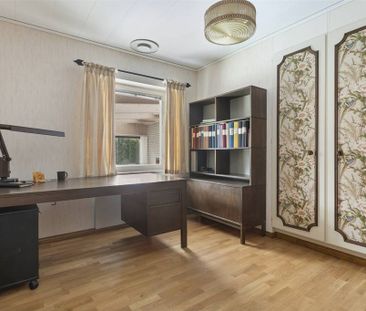 Hökbursvägen, Tumba - Foto 4