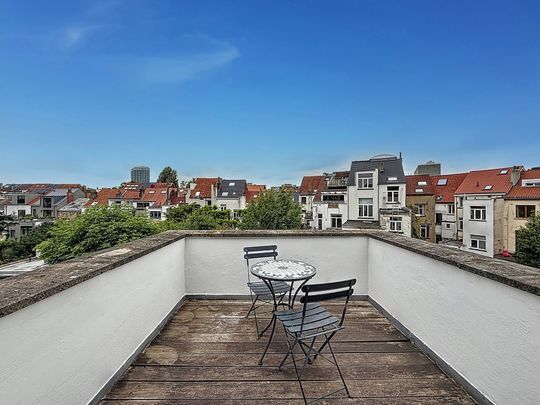 Flat - for rent - Photo 1
