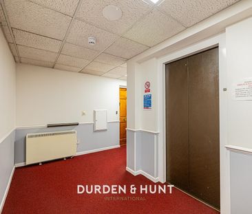High Road, South Woodford - Photo 1