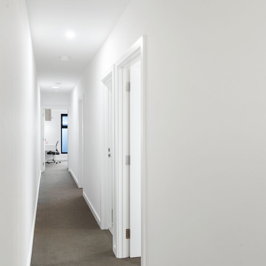 Woodmere Avenue (H60), Paradise – Room C - Photo 1