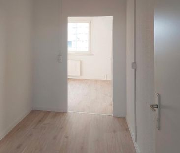 Hoch hinaus: 11. Stock mit Panorama in Halle-Neustadt - Photo 6