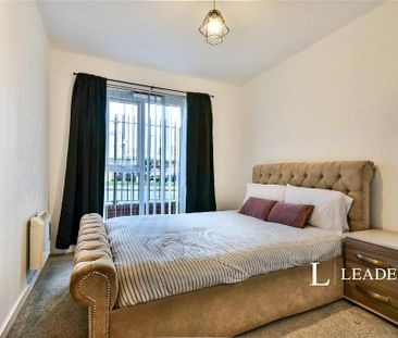 2 bedroom flat to rent - Photo 3