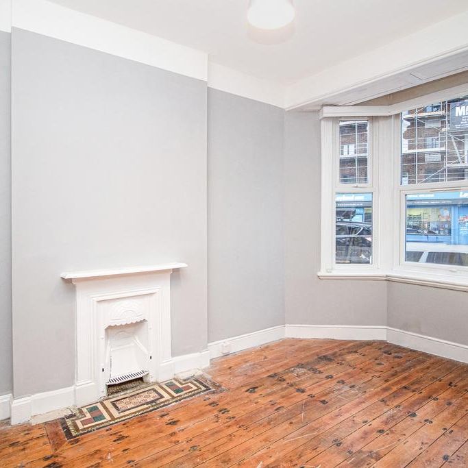 4 bedroom maisonette to rent - Photo 1