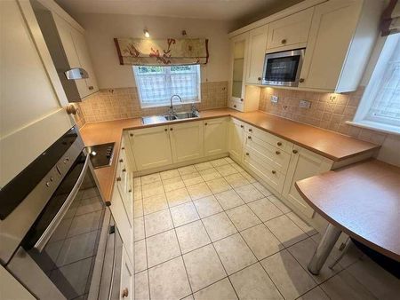 Village Road, Heswall, Wirral, CH60 - Photo 5