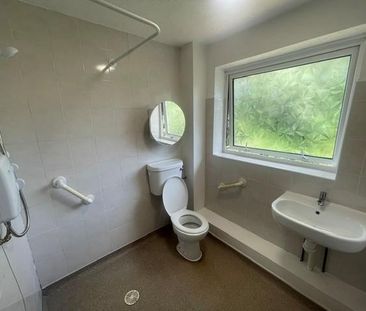 2 bedroom maisonette to rent - Photo 6