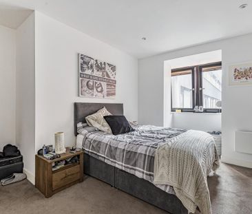 2 bedroom flat to rent - Photo 3