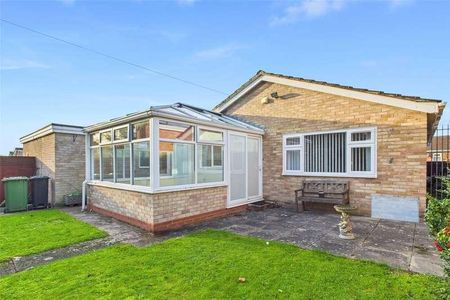 Vectis Close, Ross-on-wye, Herefordshire, HR9 - Photo 2