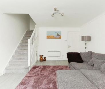 2 bedroom terraced house to rent - Photo 3