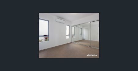 Modern Ground Level Unit - Walking Distance to Coorparoo Square - Photo 2