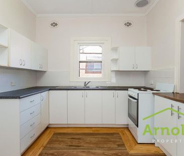 Classic 4 Bedroom Waratah cottage - Photo 4