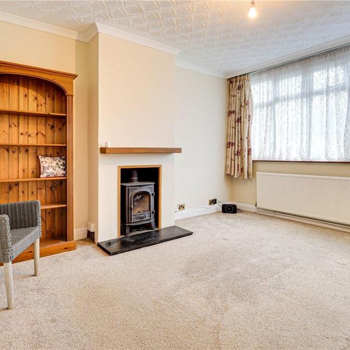 3 bedroom semi-detached house to rent - Photo 1