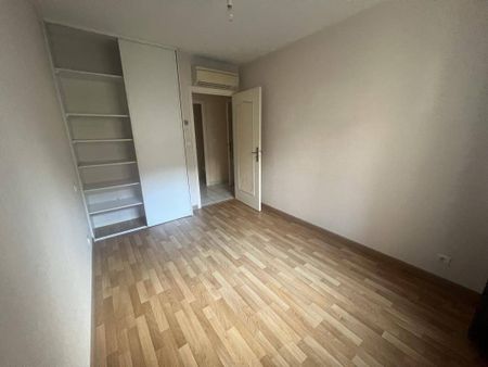 Location appartement t3 72 m² à Villefranche-de-Rouergue (12200) - Photo 3