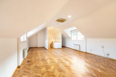 Pozuelo de Alarcón, Community of Madrid - Photo 3