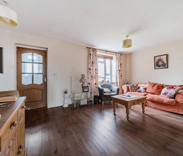 3 bedroom end of terrace house to rent - Photo 5