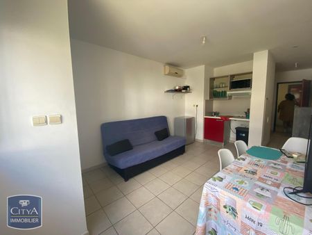 Location Appartement 1 pièce 22m² STE CLOTILDE 97490 - Photo 2
