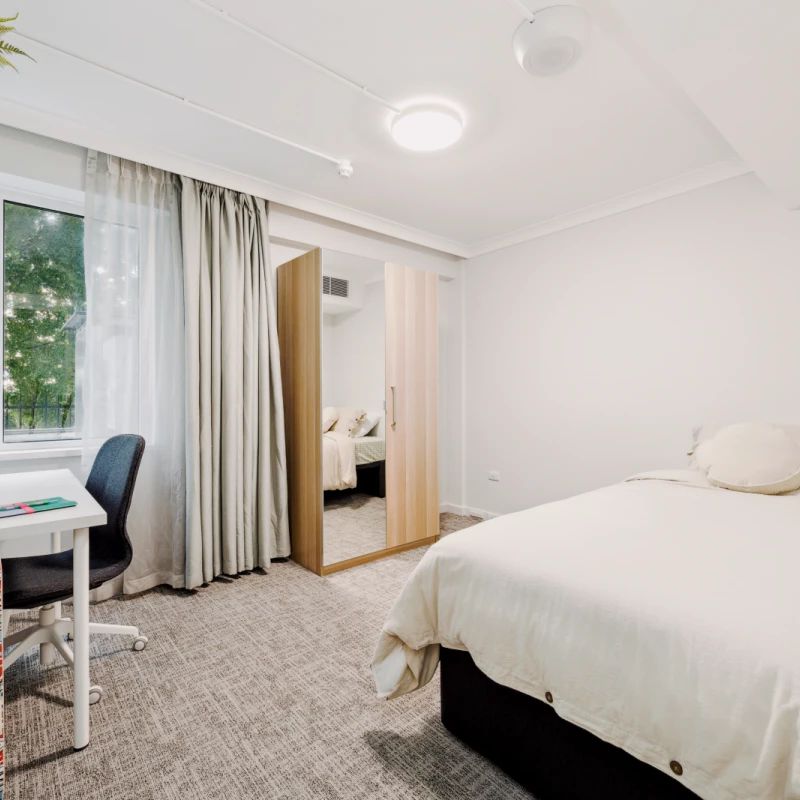 Dual Living 01 - Photo 1