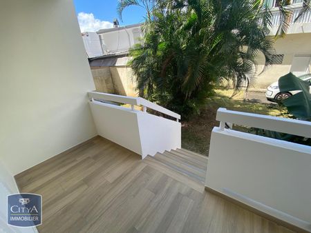 Location Appartement 1 pièce 41m² ST DENIS 97400 - Photo 5