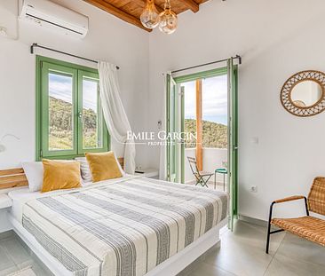 Vie de Village Unique à Paros : Villa à Louer avec Vue Panoramique sur la Mer - Photo 1