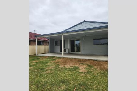 Convenient Location - Photo 5